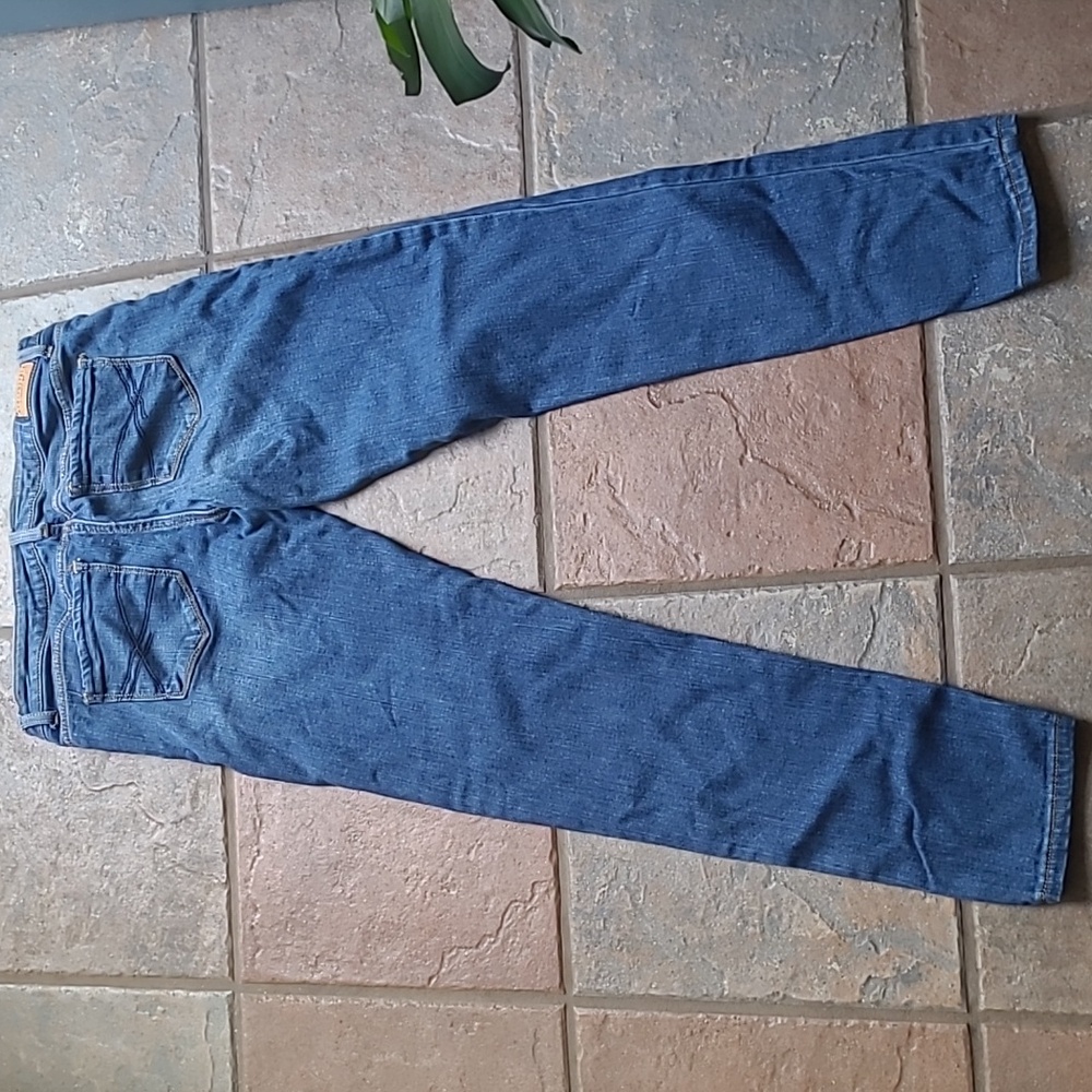 Aeropostale Womens 4 regular skinny leg stretchy denim blue jeans